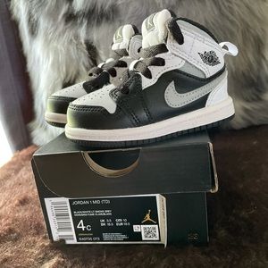 Jordan 1 Mid black and smoke grey toddler shoes